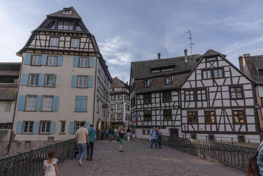 Francia - Alsacia 062 - Estrasburgo.jpg